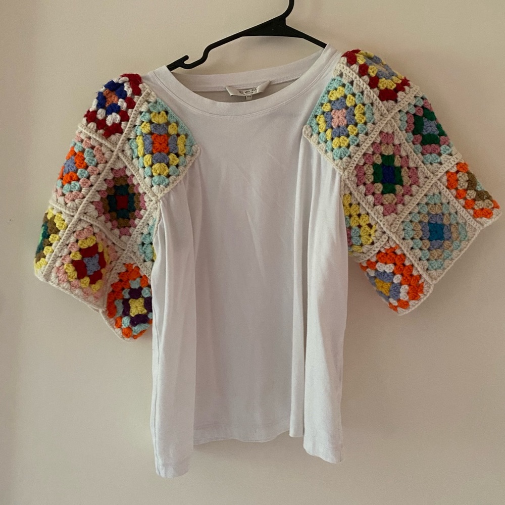 SEA granny square top